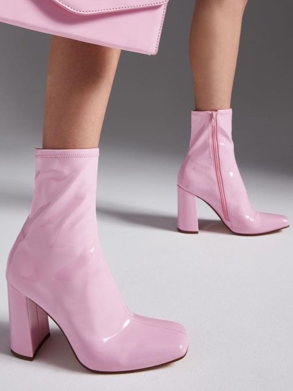 🔥STEVE MADDEN Lynden Patent Ankle Boots size 9